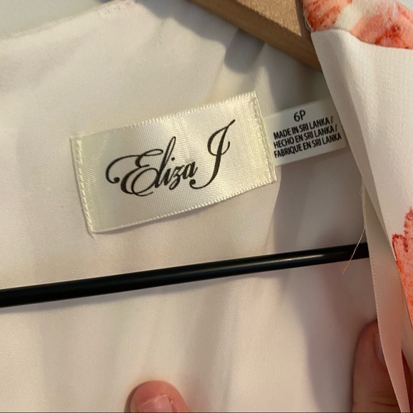 Eliza J White Red Floral Maxi Dress 6P - Picture 8 of 13